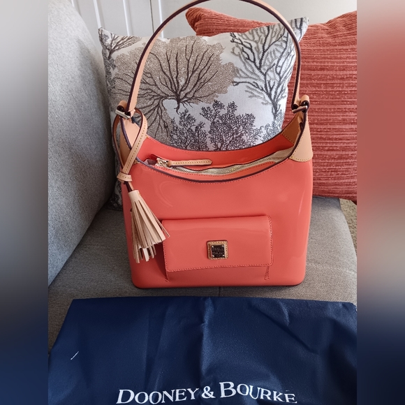 NWT Dooney & Bourke Shoulder Bag - Picture 12 of 17